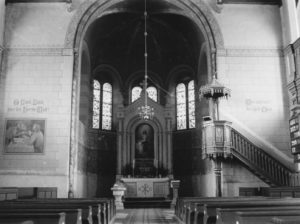 Kirche, Blick zum Altar, vor 1959
