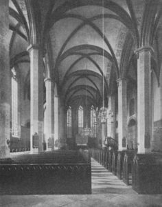 Kirche, Blick zum Altar, 1911