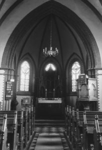 Kirche, Blick zum Altar, vor 1957