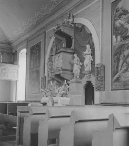 Kirche, Blick zum Altar, Foto: Ernst Witt, Hannover, Juli 1951