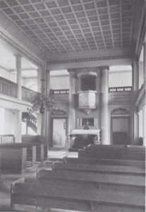 Kirche, Blick zum Altar, 1935