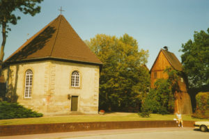 Kirche, Ansicht von Südosten, Teilansicht