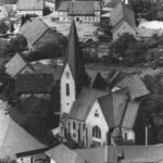 Kirche, Ansicht von Südosten, Luftbild, um 1960