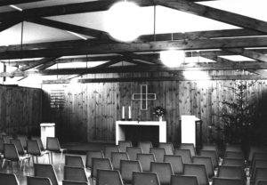 Gemeindehaus, Gemeindesaal, Blick zum Altar, 1968