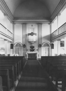 Kirche, Blick zum Altar, um 1949