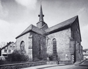 Kirche, Ansicht von Südosten, Foto: Hermann Braun, Hannover, 1974
