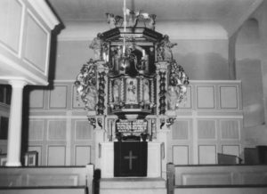 Kirche, Blick zum Altar (ohne Altarschranken)