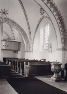 Kirche, Blick zur Empore; Foto: Ernst Witt, Hannover, nach 1957, vor 1971
