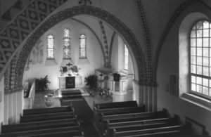 Kirche, Blick zum Altar, um 1960 (nach 1958)