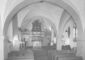 Kirche, Blick zum Altar, nach 1964