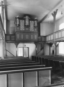 Kirche, Blick zur Orgel