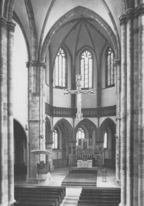 Kirche, Blick zum Altar, um 1985
