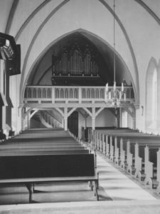 Kirche, Blick zur Orgel, Foto: Ernst Witt, Hannover, August 1956