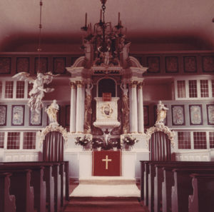 Kirche, Blick zum Altar, Foto: Ernst Witt, Hannover, 1955