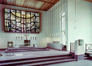 Kirche Nienhagen, Blick zum Altar, vermutlich 1975