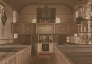 Kirche, Blick zum Altar und zur Orgel, nach Juli 1954, vor 1997