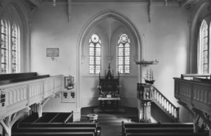 Kirche, Blick zum Altar, 1956