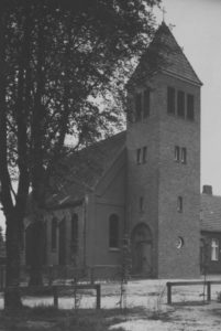 Kirche, Außenansicht, 1955