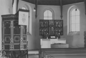 Kirche, Blick zum Altar, nach 1968