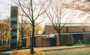 Kirche, Außenansicht, 1990