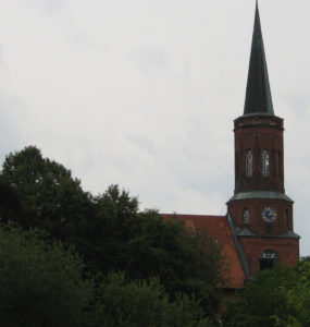 Kirche, Ansicht von Norden, Foto: Ernst Günther Behn, Klein Gußborn 2009/10 (gemeinfrei)