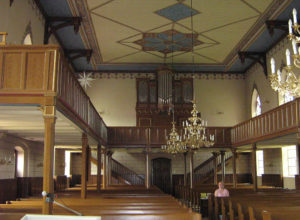 Kirche, Blick zur Orgel, Foto: Ernst Günther Behn, Klein Gußborn 2009/10 (gemeinfrei)