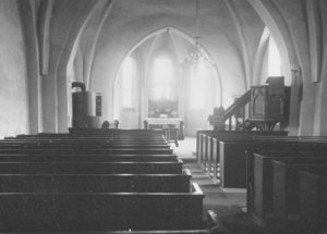 Kirche, Blick zum Altar, Foto: Ernst Witt, Hannover, Juli 1952