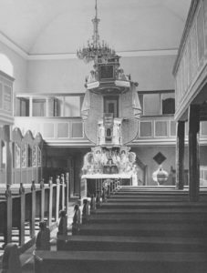Kirche, Blick zum Altar, Foto: Ernst Witt, Hannover, August 1949