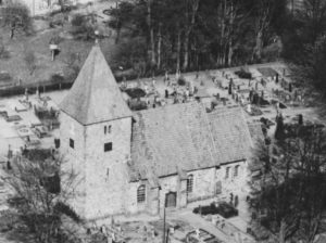 Kirche, Ansicht von Südwesten, Luftbild, 1960