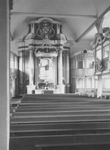 Kirche, Blick zum Altar, Foto: Ernst Witt, Hannover, September 1955