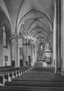 Kirche, Blick zum Altar, vor 1977