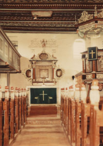 Kirche, Blick zum Altar, Foto: Ernst Witt, Hannover, 1951