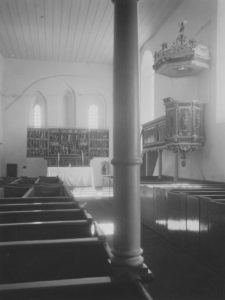 Kirche, Blick zum Altar, Foto: Ernst Witt, Hannover, 1954