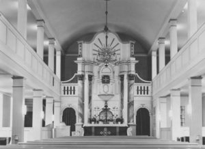 Kirche, Blick zum Altar, 1953 (nach der Innenrenovierung)
