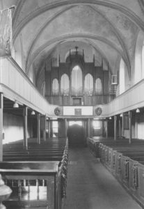 Kirche, Blick zur Orgel, Foto: Ernst Witt, Hannover, August 1952