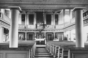 Kirche, Blick zum Altar, 1948