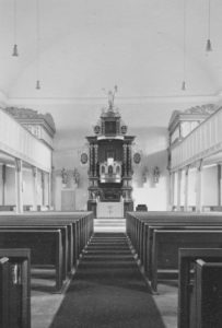 Kirche, Blick zum Altar, Foto: Ernst Witt, Hannover, Mai 1959