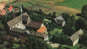 Kirche, Kloster, Ansicht von Südwesten, Luftbild, Postkarte, 1967