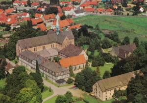 Kirche, Kloster, Ansicht von Südwesten, Luftbild, 1981