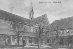 Kirche mit Kreuzgang, Ansicht von Südwesten, um 1921