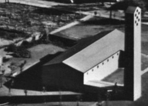 Kirche, Ansicht von Südwesten, Luftbild, um 1960