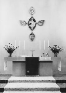 Altar mit Altarwand, nach 1957