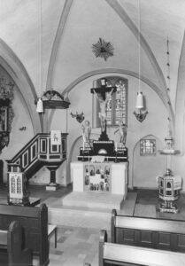 Kirche, Blick zum Altar, nach 1956
