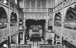 Kirche, Blick zum Altar, nach 1918, vor 1945