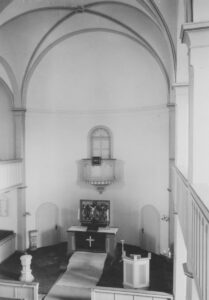 Kirche, Altarraum, Foto: Ernst Witt, Hannover, Oktober 1955