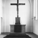 Kirche, Blick in den Altarraum, Foto: Ernst Witt, Hannover, 1955