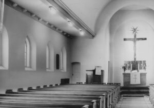 Kirche, Blick zum Altar, nach 1955