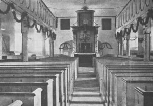 Kirche, Blick zum Altar, um 1930