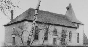 Kirche, Außenansicht, um 1950