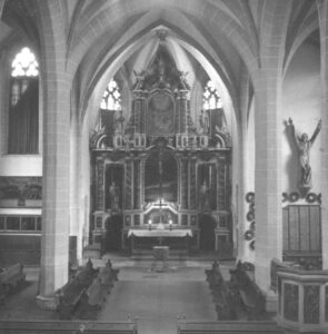 Kirche, Blick zum Altar, um 1953